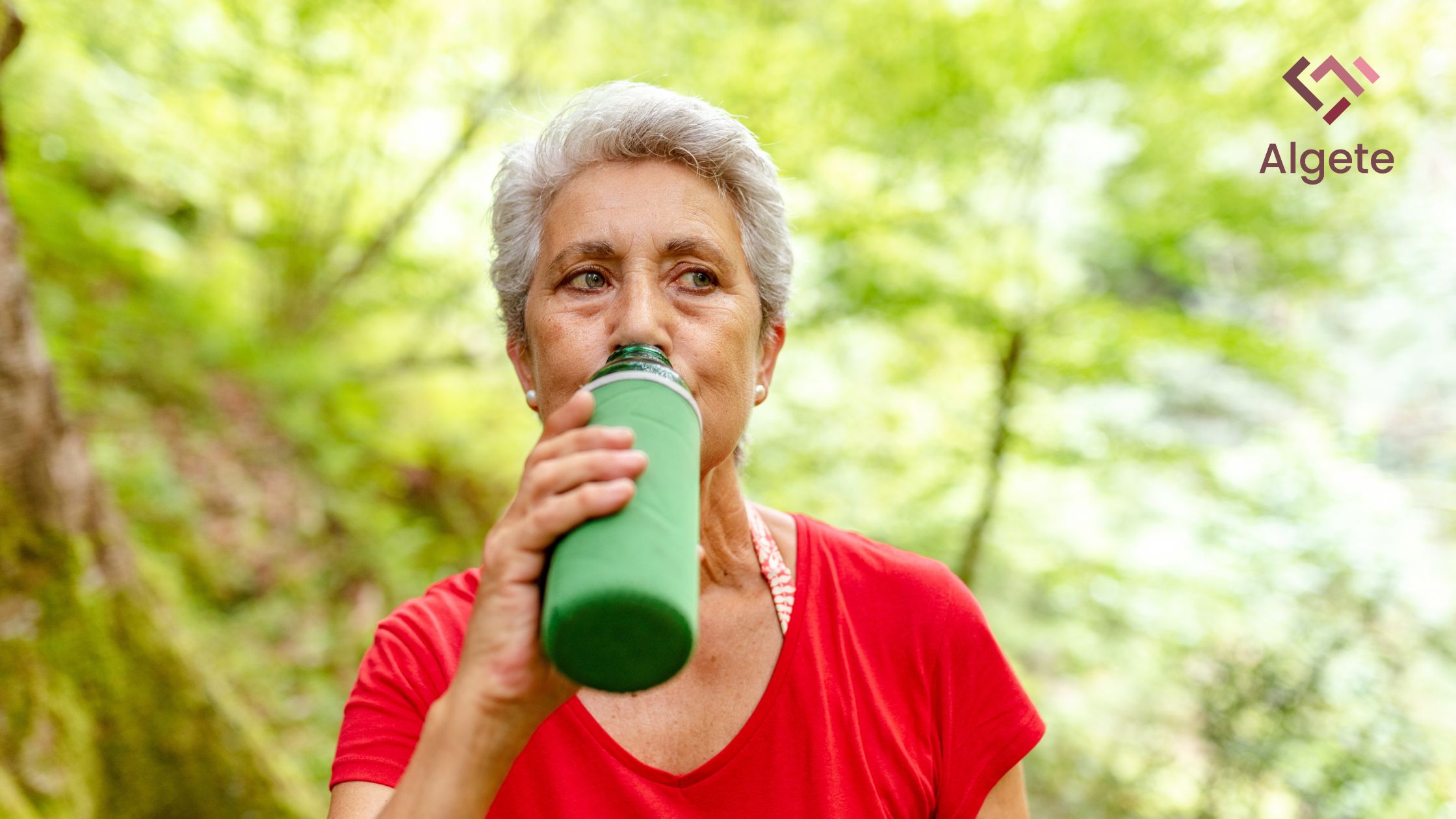 8 consejos y remedios para que las personas mayores combatan el calor.
